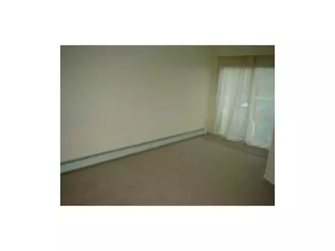 232 Vose St, Woonsocket, RI 02895 photo 4
