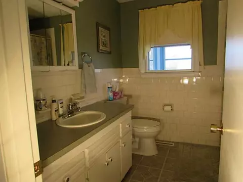 610 Logee St, Woonsocket, RI 02895 photo 10