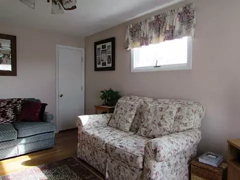 610 Logee St, Woonsocket, RI 02895 photo 5