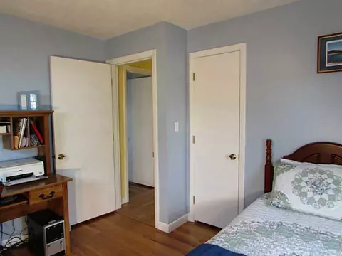 610 Logee St, Woonsocket, RI 02895 photo 9