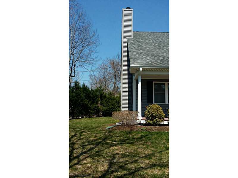 2 Crestview Dr, Westerly, RI 02891 photo 6