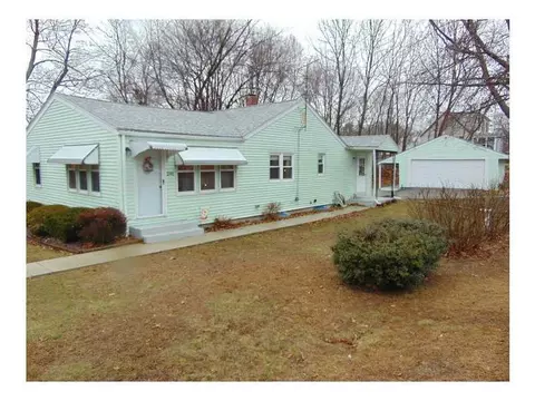 2340 Diamond Hill Rd, Woonsocket, RI 02895 photo 2