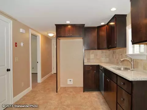 44 Ernest Ave, Warwick, RI 02889 photo 3