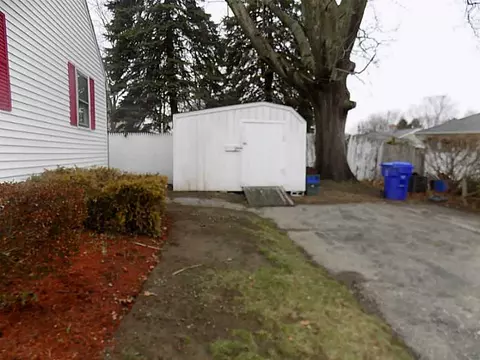 92 Elder Ave, East Providence, RI 02915 photo 16