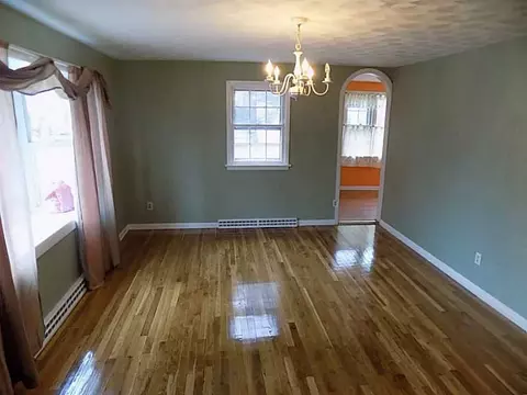 92 Elder Ave, East Providence, RI 02915 photo 2