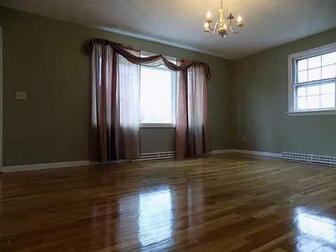 92 Elder Ave, East Providence, RI 02915 photo 3