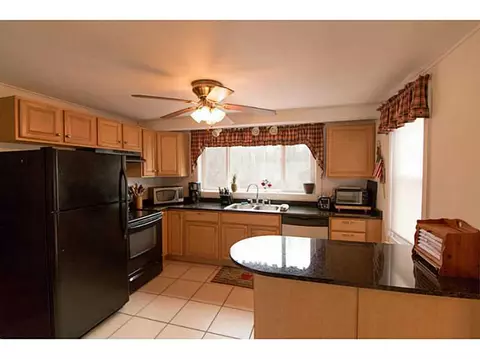 400 Atlantic Ave, Warwick, RI 02888 photo 5