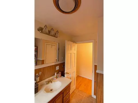 400 Atlantic Ave, Warwick, RI 02888 photo 16