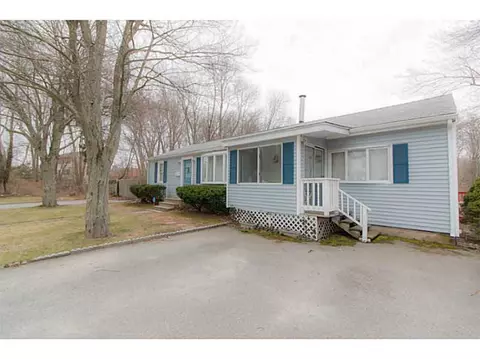 400 Atlantic Ave, Warwick, RI 02888 photo 1