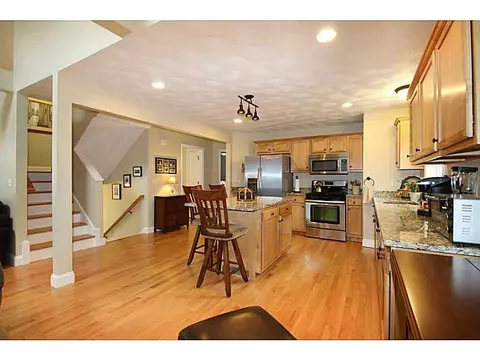 18 Bayview Dr, Exeter, RI 02822 photo 9