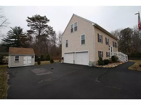 18 Bayview Dr, Exeter, RI 02822 photo 2