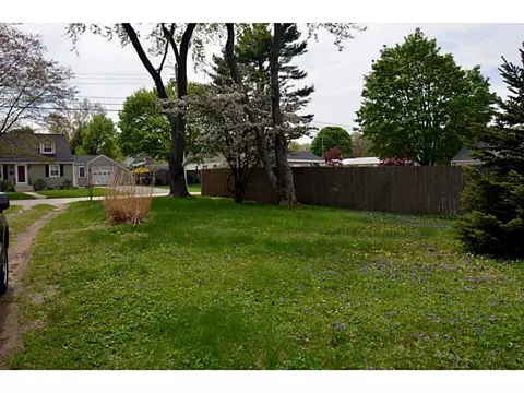 956 Main Ave, Warwick, RI 02886 photo 10