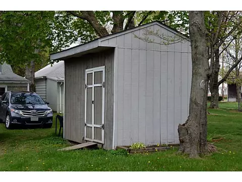 956 Main Ave, Warwick, RI 02886 photo 14