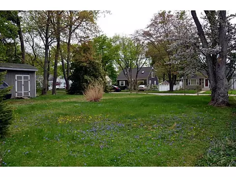 956 Main Ave, Warwick, RI 02886 photo 11