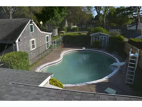 956 Main Ave, Warwick, RI 02886 photo 9