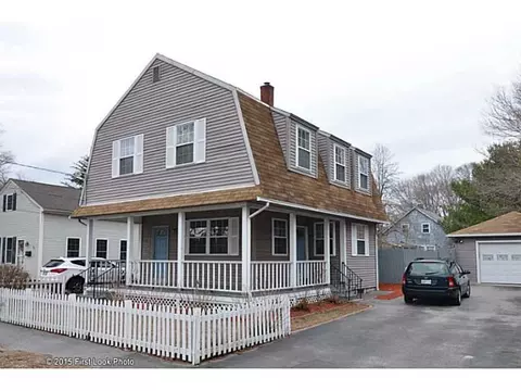31 Beach Ave, Warwick, RI 02889 photo 1