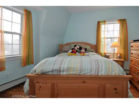 31 Beach Ave, Warwick, RI 02889 photo 11