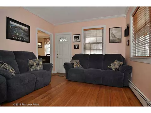 31 Beach Ave, Warwick, RI 02889 photo 6