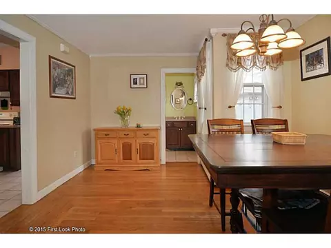 31 Beach Ave, Warwick, RI 02889 photo 7