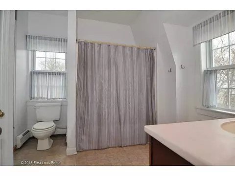 31 Beach Ave, Warwick, RI 02889 photo 14