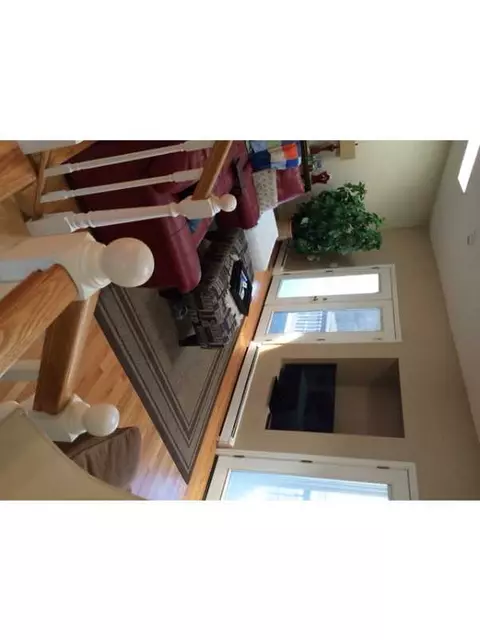 151 Monroe St, Warwick, RI 02888 photo 8