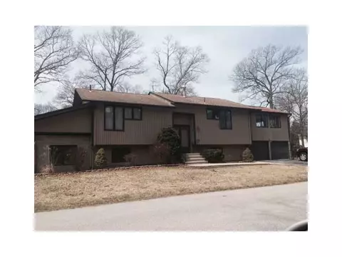 151 Monroe St, Warwick, RI 02888 photo 1