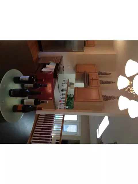 151 Monroe St, Warwick, RI 02888 photo 4