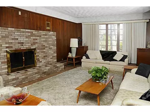 389 Red Chimney Dr, Warwick, RI 02886 photo 6