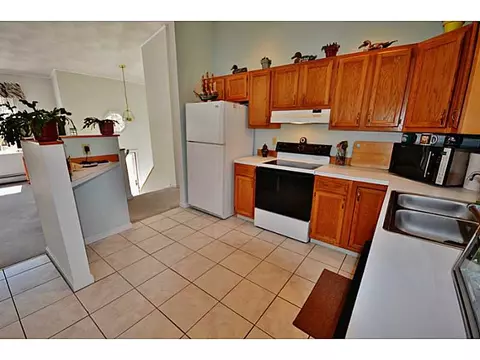 13 Tarbox Dr, Exeter, RI 02822 photo 13