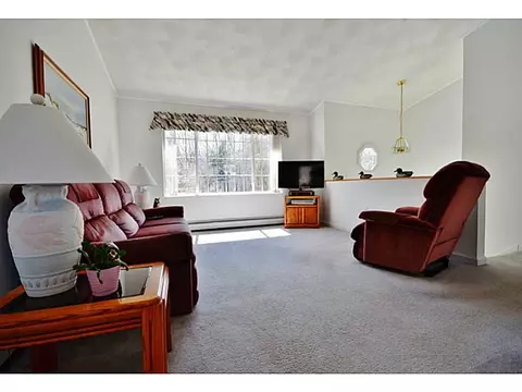 13 Tarbox Dr, Exeter, RI 02822 photo 8