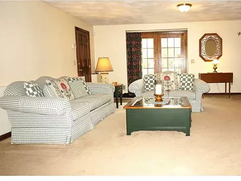 54 Paddock Dr, Warwick, RI 02886 photo 17