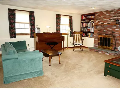 54 Paddock Dr, Warwick, RI 02886 photo 16