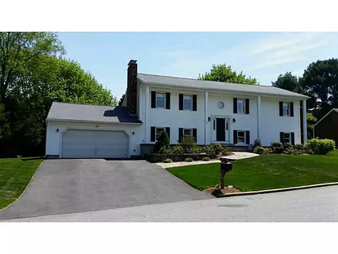 54 Paddock Dr, Warwick, RI 02886 photo 1