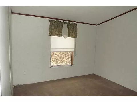 5 Maplewood Dr, Mapleville, RI 02839 photo 9
