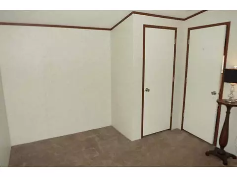 5 Maplewood Dr, Mapleville, RI 02839 photo 8