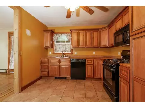 3626 Post Rd, Warwick, RI 02886 photo 13