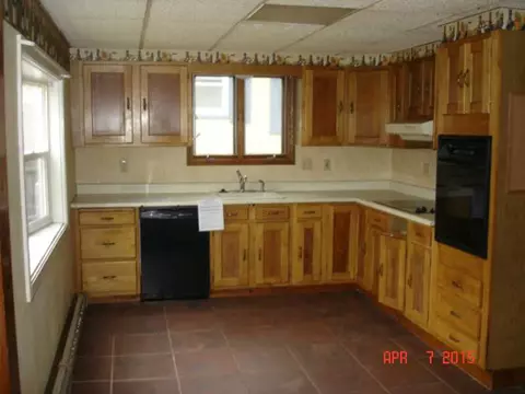 39 Bates Ave, Warwick, RI 02888 photo 7