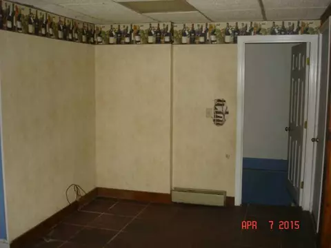 39 Bates Ave, Warwick, RI 02888 photo 9