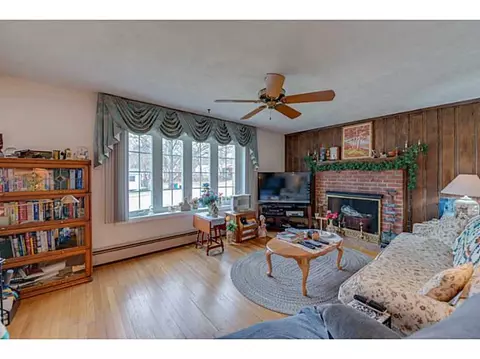 216 Burrington St, Woonsocket, RI 02895 photo 5