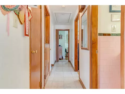 216 Burrington St, Woonsocket, RI 02895 photo 11