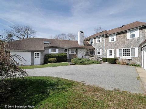 7 Meadow Ave, Westerly, RI 02891 photo 2