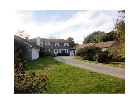 7 Meadow Ave, Westerly, RI 02891 photo 1