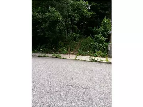 27 Bernice Ave, Woonsocket, RI 02895 photo 2