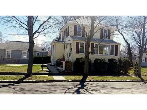 20 Ottawa Ave, Warwick, RI 02889 photo 1