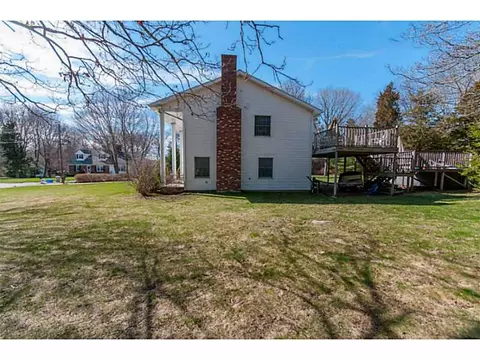 16 Bayview Dr, Westerly, RI 02891 photo 3