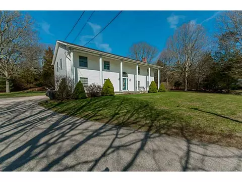 16 Bayview Dr, Westerly, RI 02891 photo 2