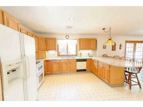 16 Bayview Dr, Westerly, RI 02891 photo 9