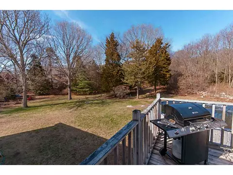 16 Bayview Dr, Westerly, RI 02891 photo 5