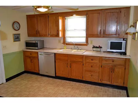 73 Edgehill Rd, Warwick, RI 02889 photo 7