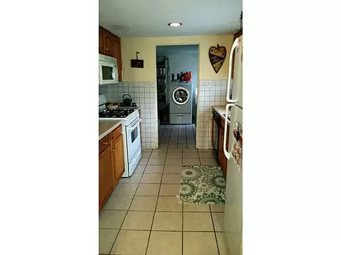 825 Diamond Hill Rd, Woonsocket, RI 02895 photo 9